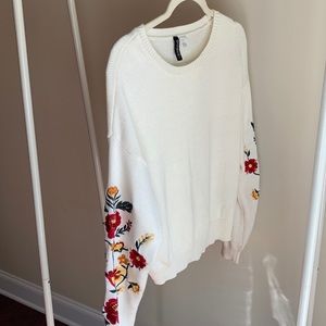 Sleeve detail crop sweater